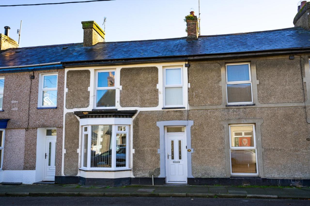 Newly-Renovated, Mid-Terrace Cottage In Porthmadog Exterior photo